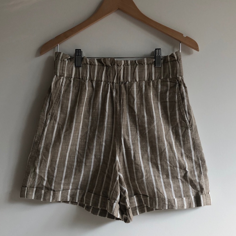 Ichi %100 cotton elastic waist striped shorts, size 36 (US S)